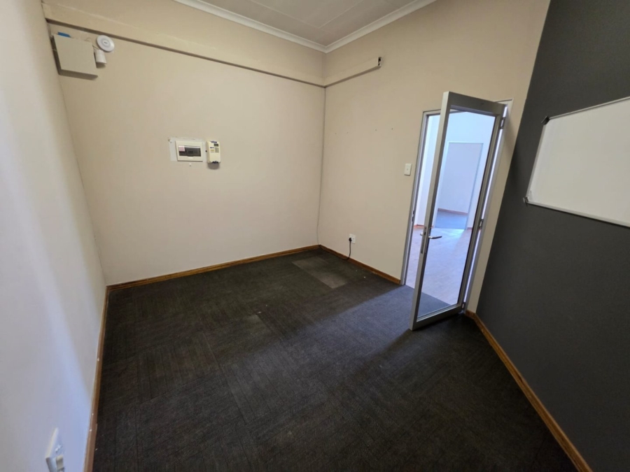 To Let Commercial Property for Rent in Bethlehem Free State
